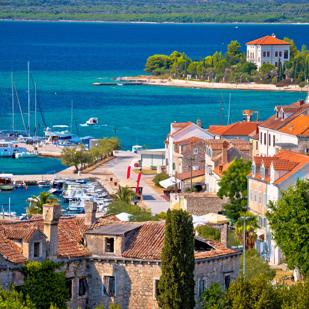 uitzicht op de haven van Zlarin 